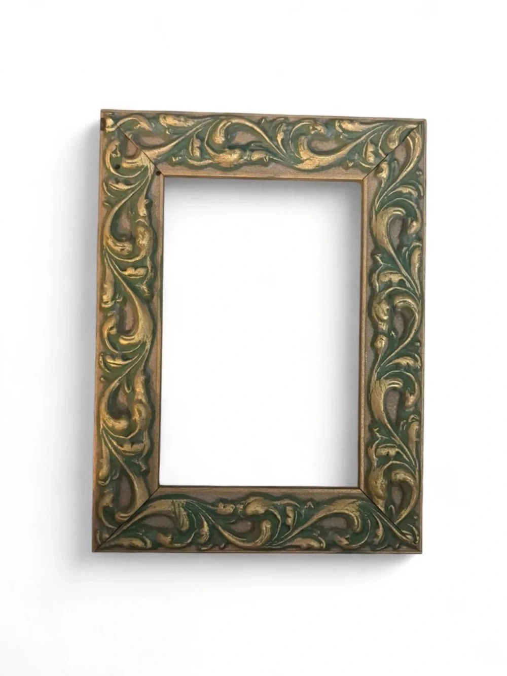 Vintage Green and Gold Ornate Picture Frame - 5x7